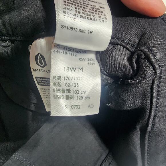 Levi's 724 high rise slim straight jeans size 38''x41'' women's black - Picture 3 of 9